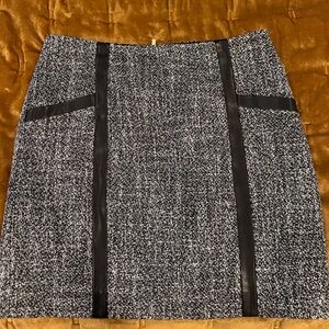 Leather and tweed skirt